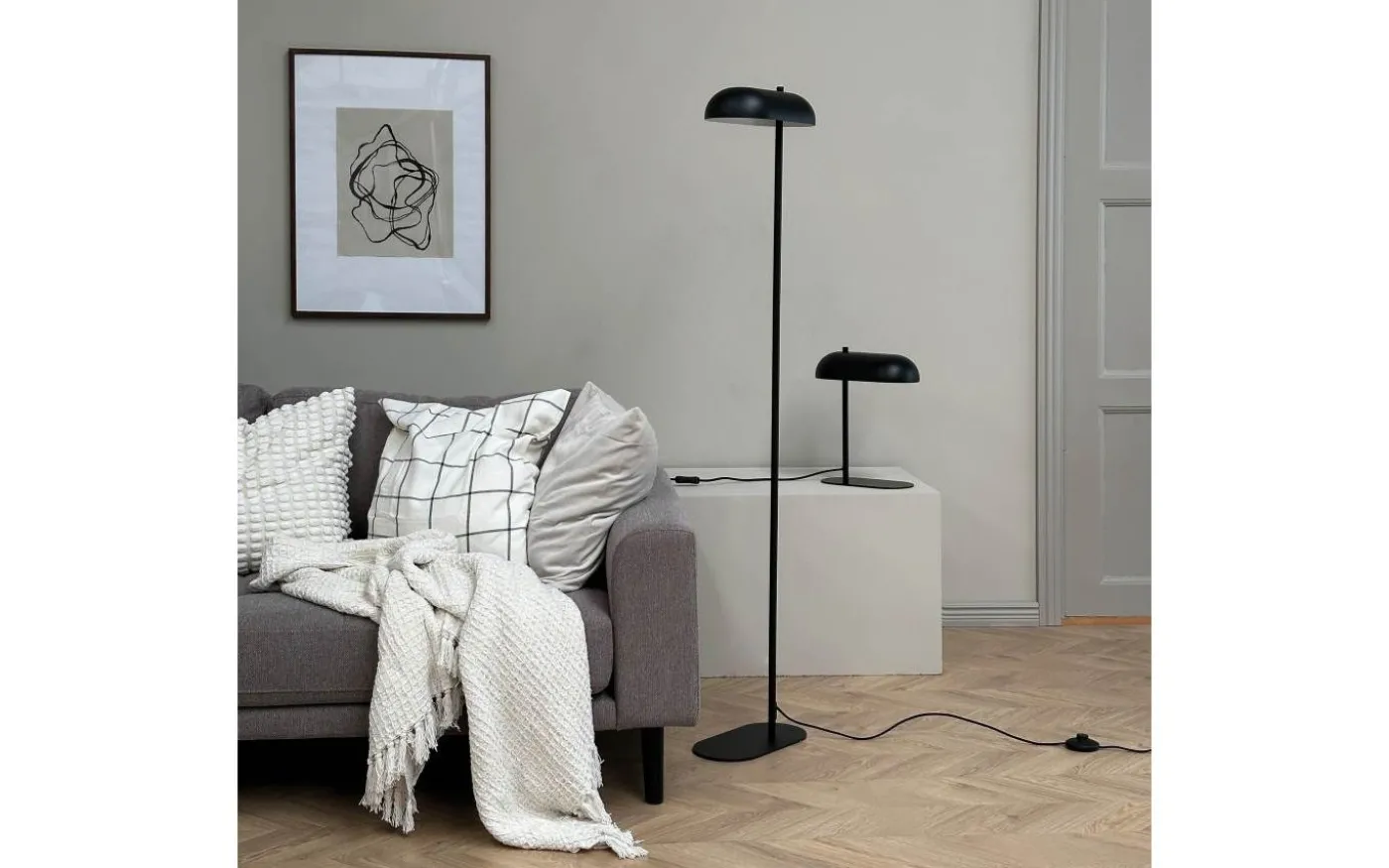 Arch Skrivbordslampa 36cm Mattsvart