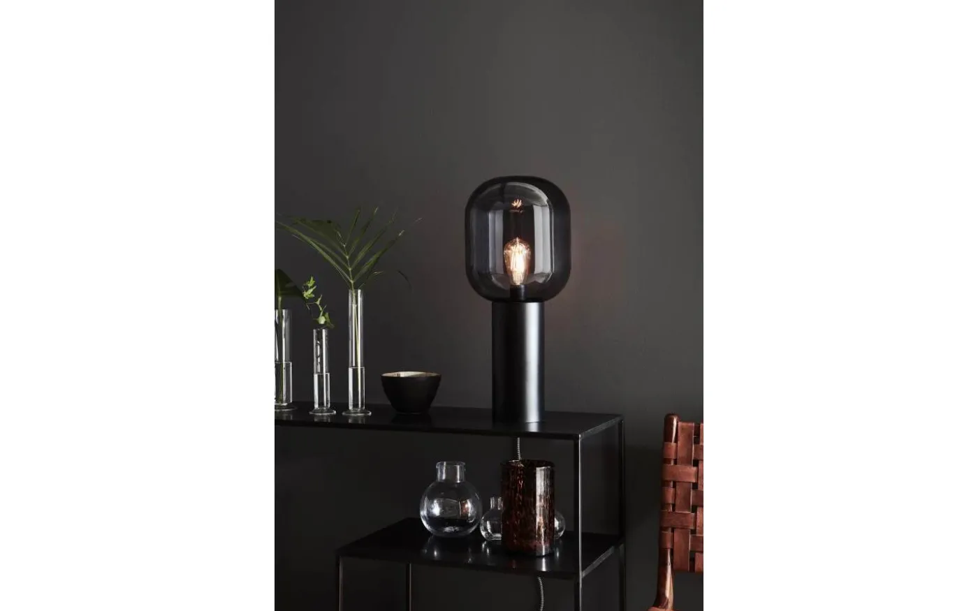 Brooklyn Bordslampa 56cm Svart/Rök