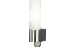 Cosenza Vägglampa med Eluttag Krom IP44