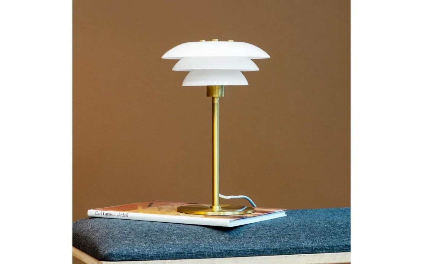 DL20 Bordslampa 30cm Opal/Mässing