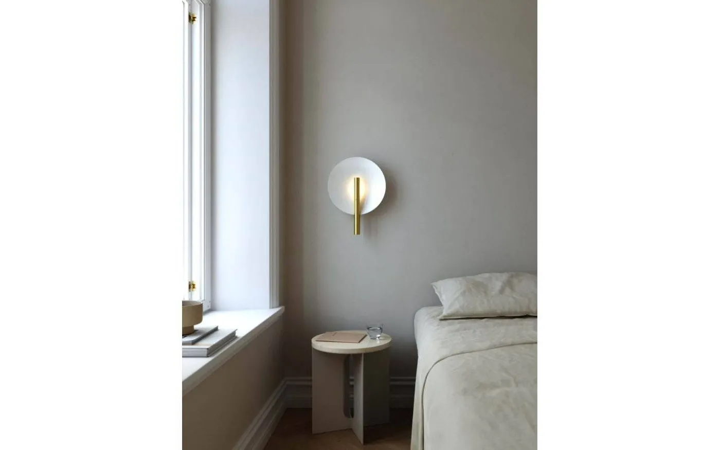 Furiko Vägglampa Borstad Mässing