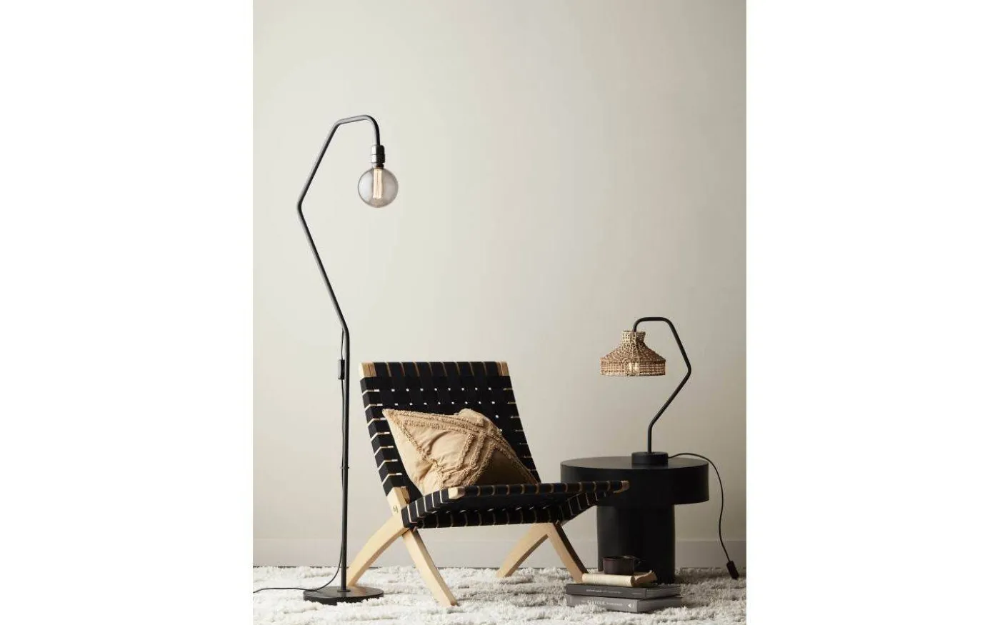Loft Golvlampa 150cm Svart