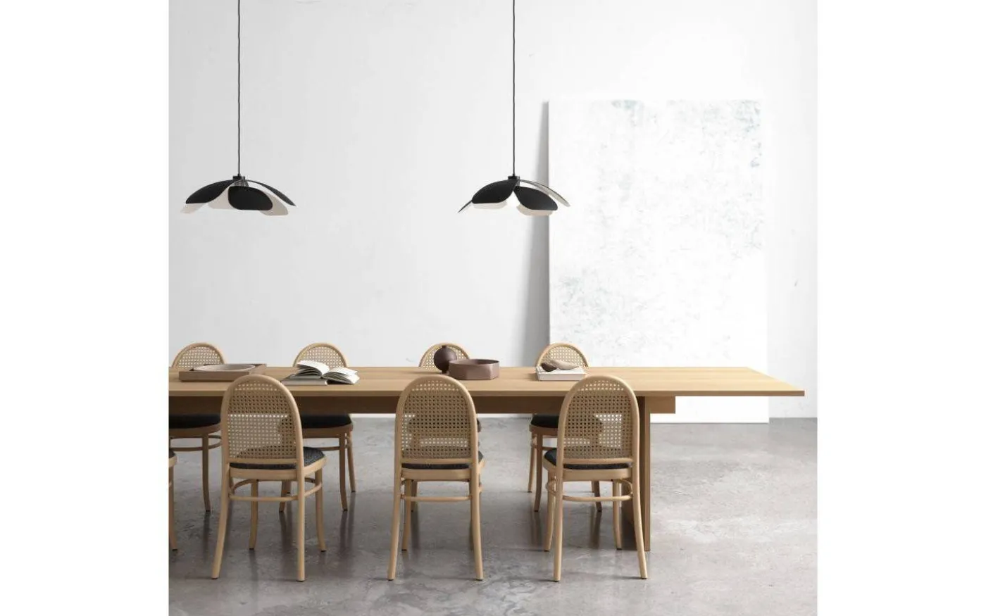 Maple Taklampa 55cm Svart