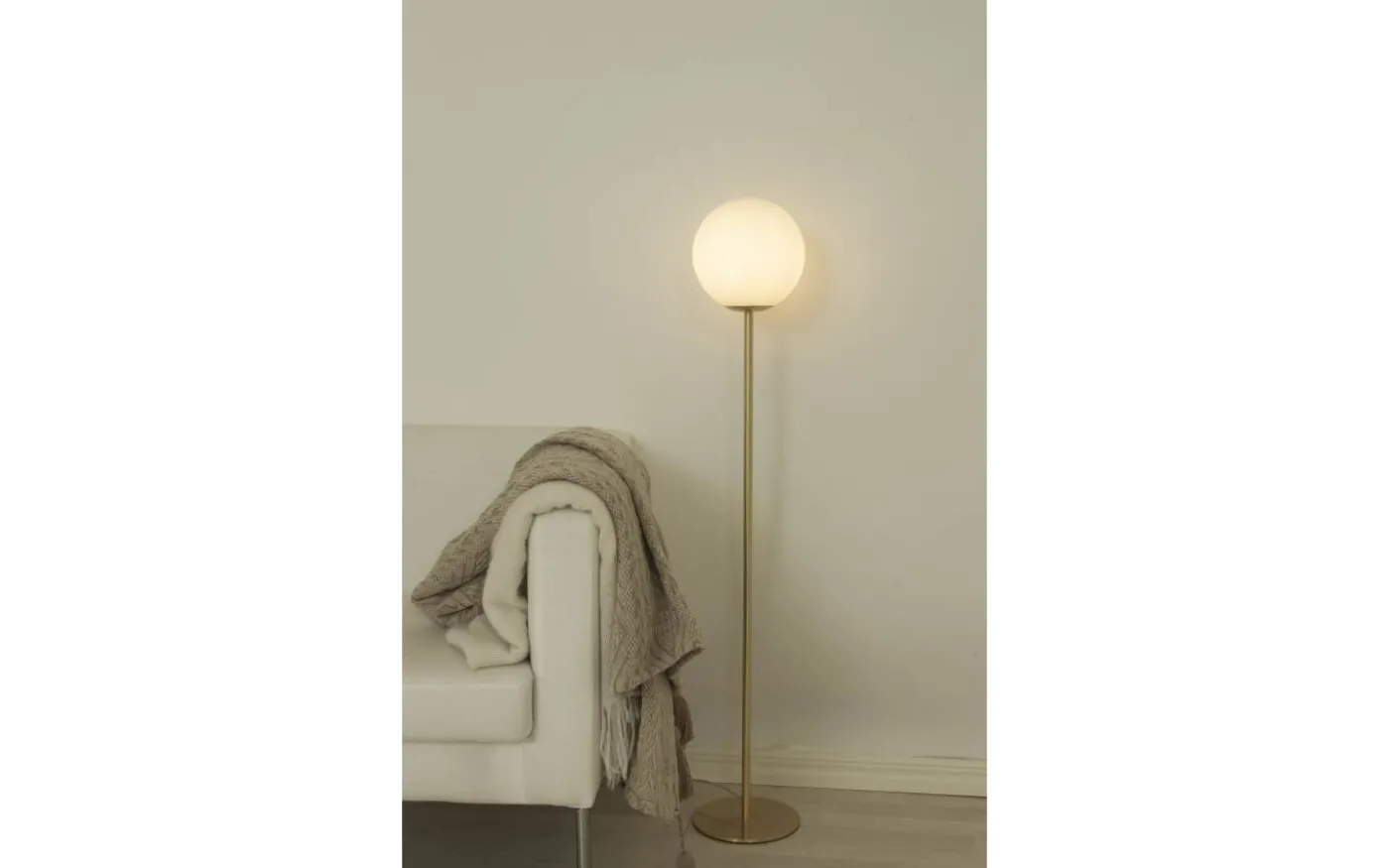 Molekyl Golvlampa 130cm Matt Mässing/Vit