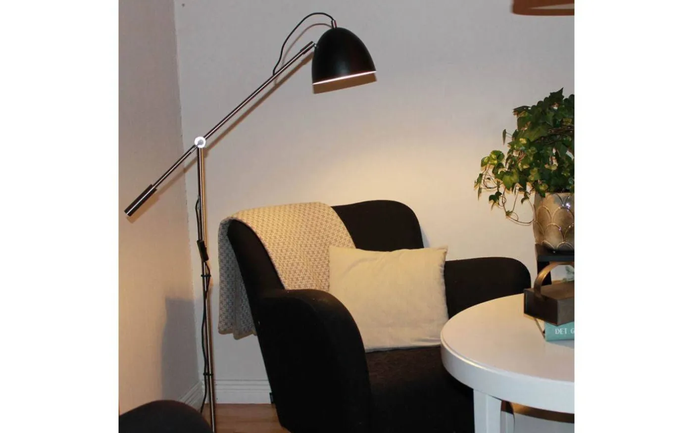 Montreal Golvlampa 140cm Svart