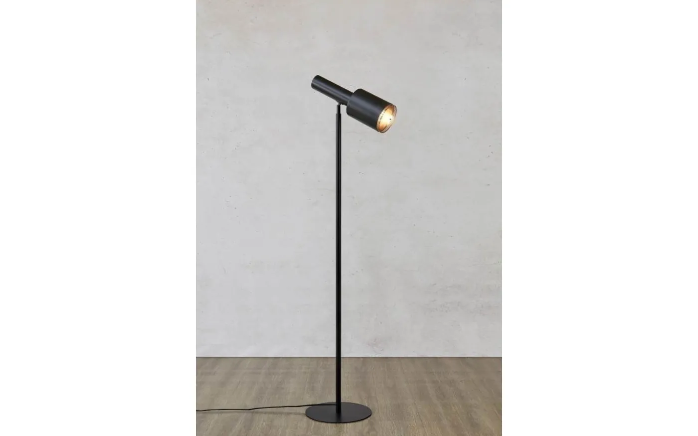 Ozzy Golvlampa 143cm Svart