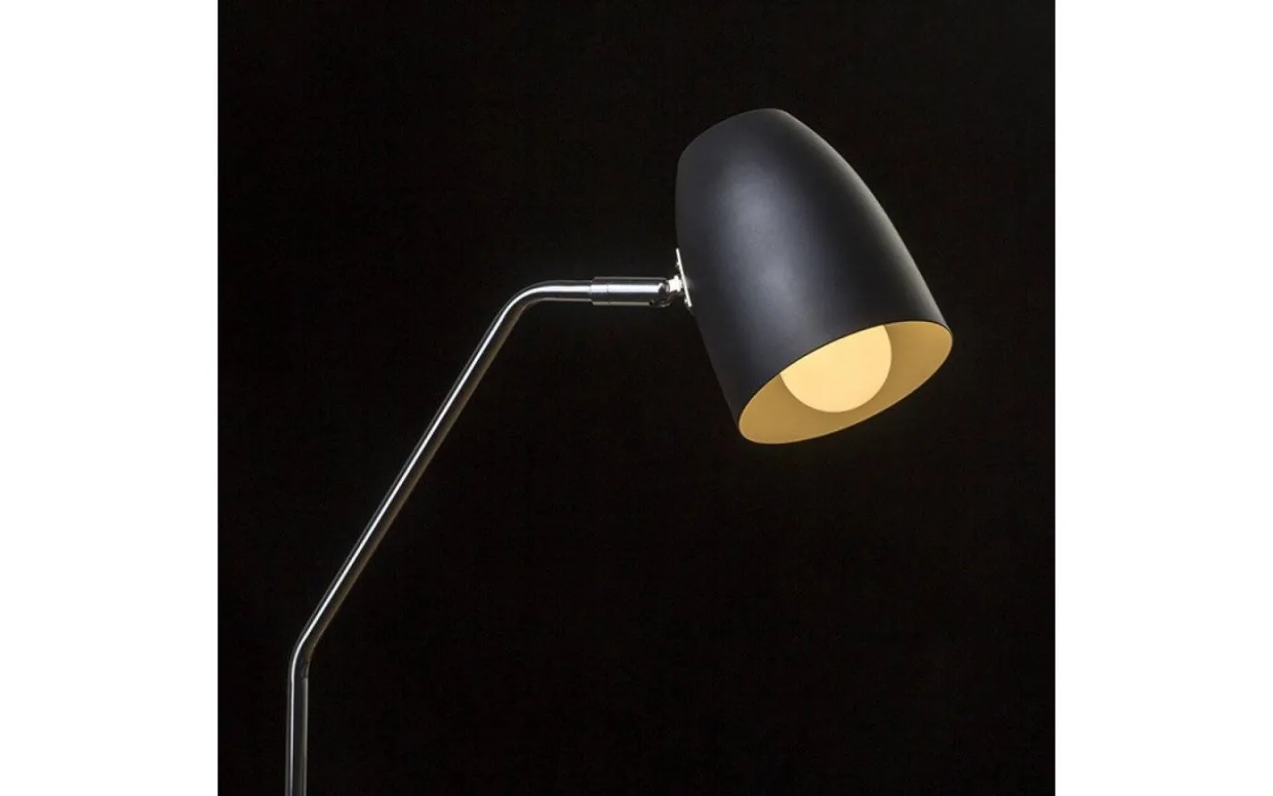 Pragma Golvlampa 160cm Svart/Krom E27
