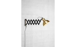 Riggs Vägglampa Mässing/Svart