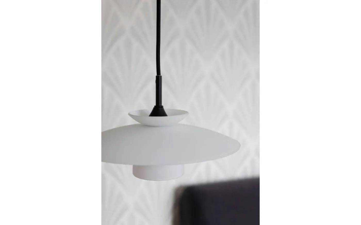 Scandic Taklampa Ø25cm Opal