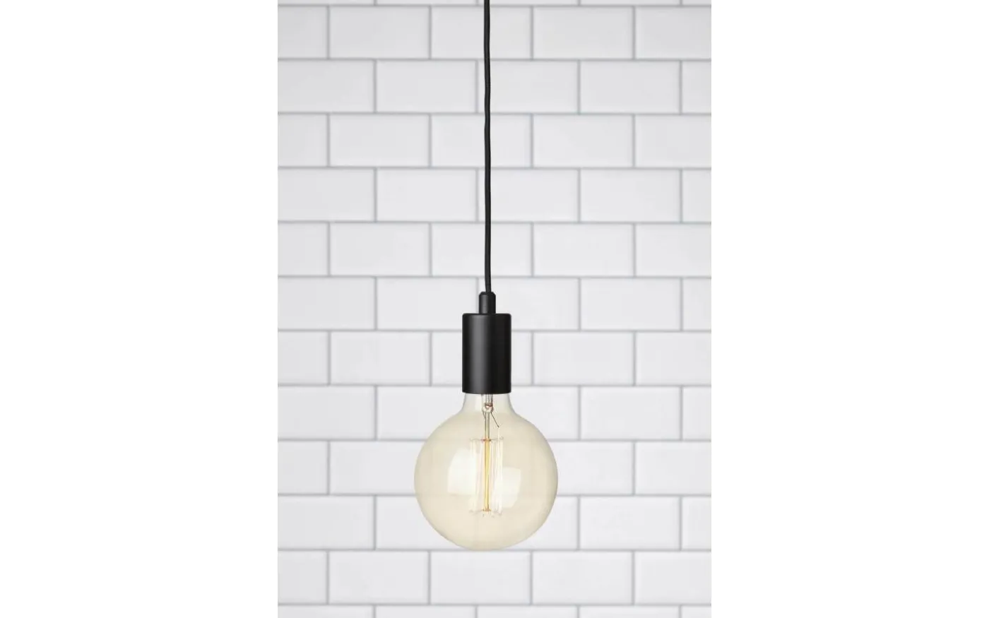 Sky Fönsterlampa Svart