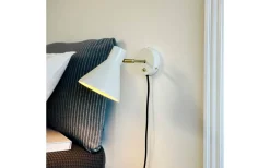 Sleep Vägglampa Blank Pärlvit/Antikmässing