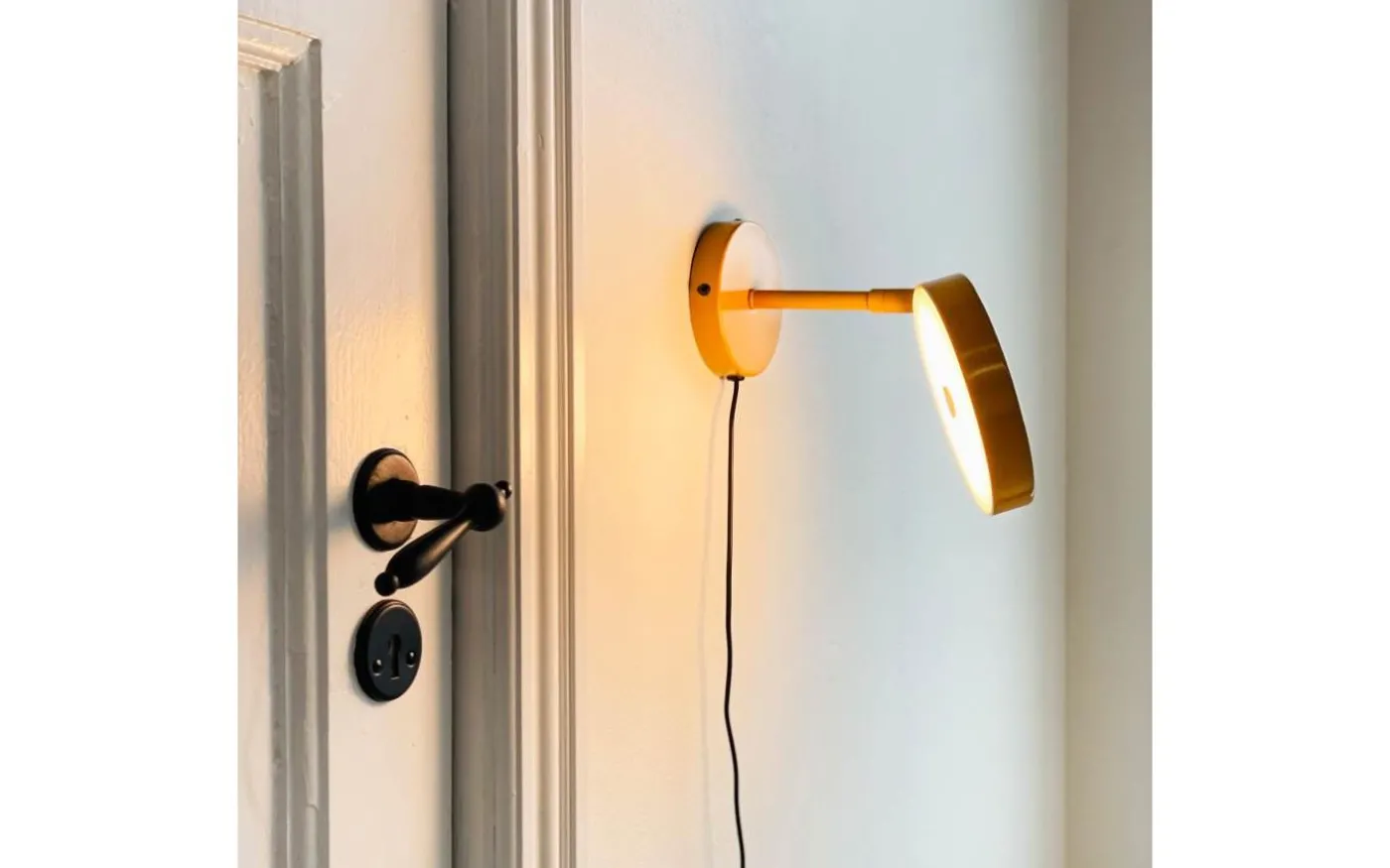 Starlight Vägglampa LED 3000K 4,5W Curry