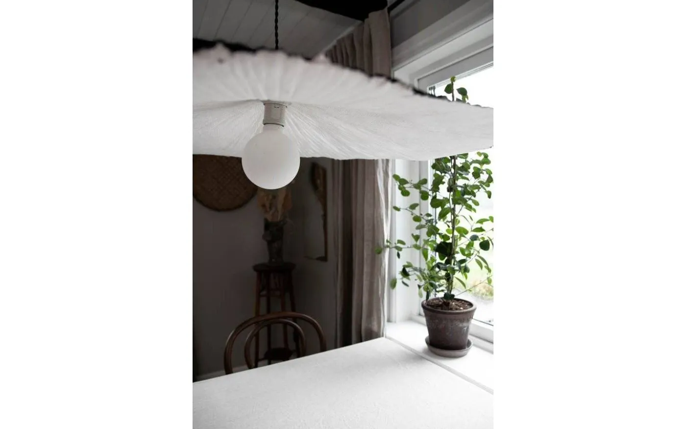 Tropez Taklampa 82cm E27 Svart