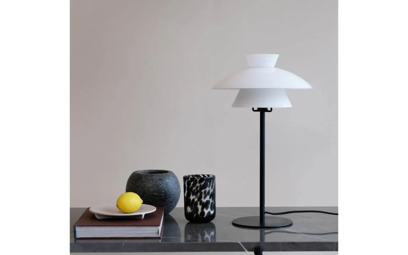 Valby Bordslampa 40cm Opal